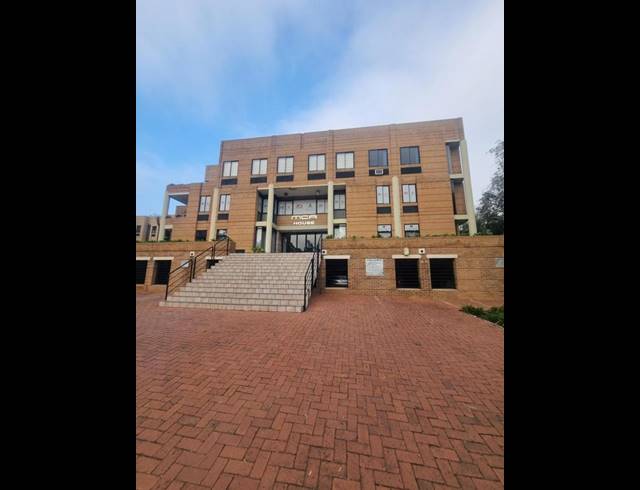 BUSINESS PROPERTY TO RENT IN BEDFORD GARDENS